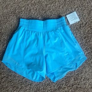 Lululemon hotty hot shorts - size 2 NWT